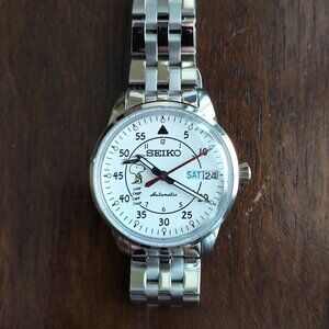 Seiko White Dial Snoopy Automatic Watch with Silver Bracelet